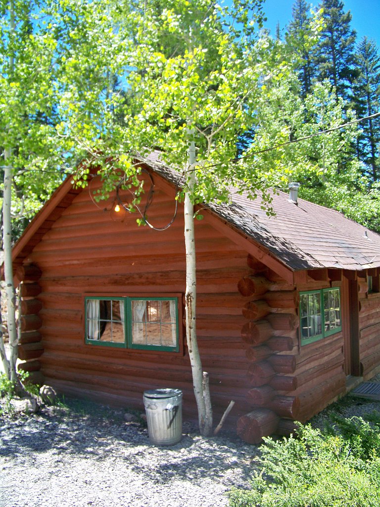Navajo Lake Lodge